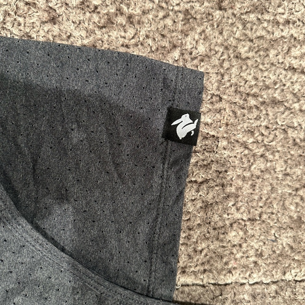 Gray Rabbit Running Tank Top - Picture 3 of 3